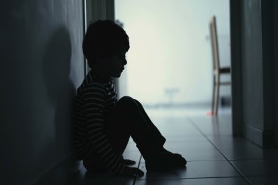 Samotność w dzieciństwie powiązana z ryzykiem demencji w przyszłości