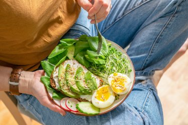 Zdrowe odchudzanie wiosną – co jeść, żeby schudnąć?