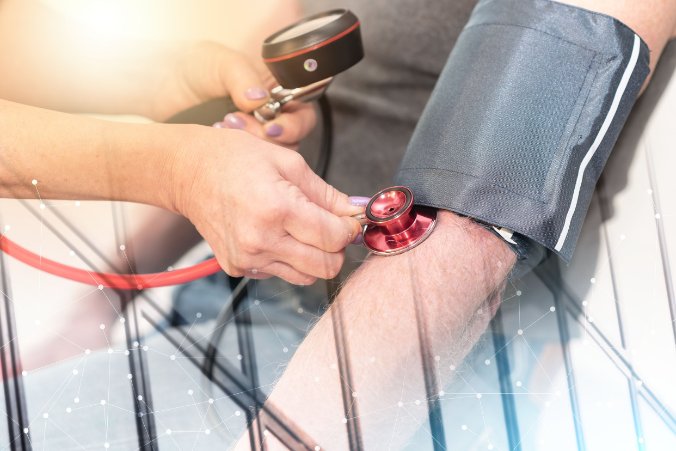 Nowoczesne SPC w terapii NT oparte na ramiprilu i indapamidzie o przedłużonym uwalnianiu