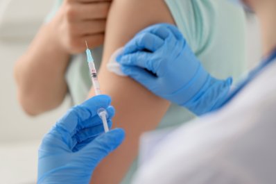 Przeciwko grypie zaszczepiło się w tym sezonie prawie 30 proc. więcej osób niż rok wcześniej