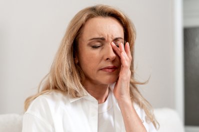 Mroczki przed oczami – o czym mogą świadczyć?