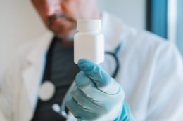 Adamed Expert Słucham: Farmaceuta bliżej łóżka pacjenta cz. 2