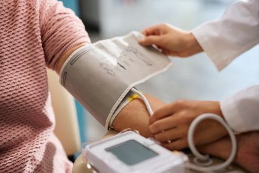Od pomiaru w aptece po poradę. Ekspertka o roli farmaceuty w profilaktyce nadciśnienia tętniczego