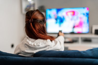 Bierne oglądanie telewizji negatywnie wpływa na mózg