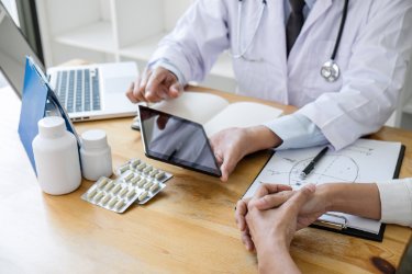 ADAMED EXPERT SŁUCHAM: Farmaceuta w zespole szpitalnym - partner czy intruz cz. 1