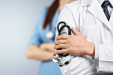 Sejm przyjął ustawę regulującą pracę kilkunastu zawodów medycznych