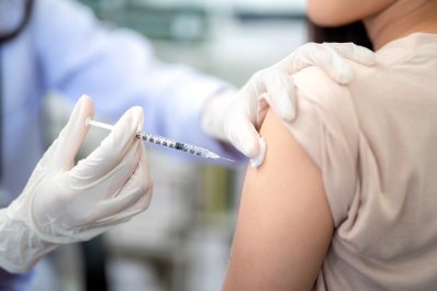 Realizacja szczepień ochronnych przez pielęgniarki i położne