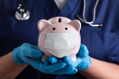 Organizacje zawodowe pielęgniarek i położnych o procedowanej ustawie o zmianie wynagrodzeń 