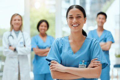 Między normą a decyzją - etyczne wyzwania liderów pielęgniarstwa