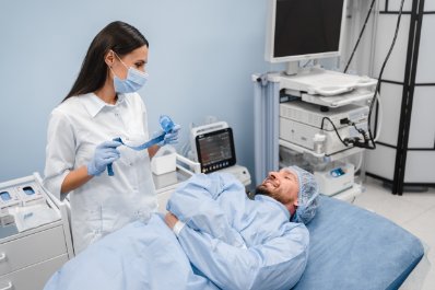 Przygotowanie pacjenta do i opieka po gastroskopii: obowiązki pielęgniarki, monitorowanie, najczęstsze powikłania i edukacja pacjenta