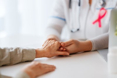 Ból nowotworowy bez tajemnic: jak skutecznie stosować drabinę analgetyczną WHO w praktyce pielęgniarskiej