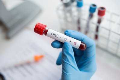 HIV może mieć każdy - jak się zabezpieczać i zbadać?