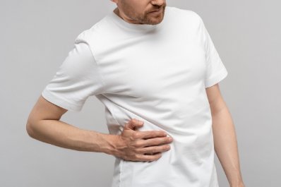 Ból pod żebrami - przyczyny i objawy